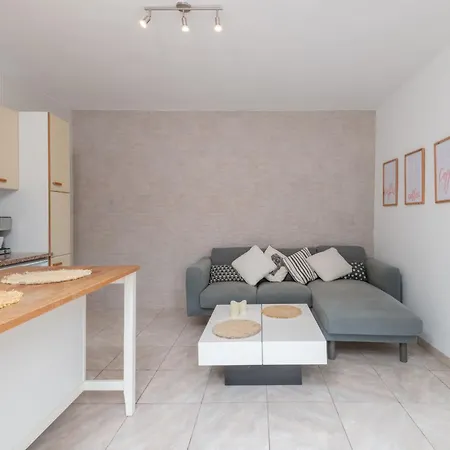 2 Homes, Pool And Beautiful Ocean View! Prázdninový dům Lloret de Mar