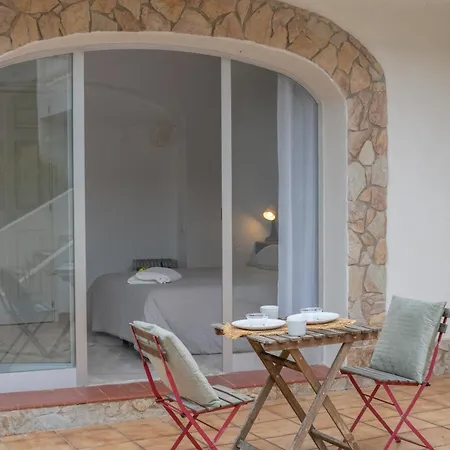 2 Homes, Pool And Beautiful Ocean View! Prázdninový dům *
