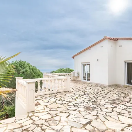 2 Homes, Pool And Beautiful Ocean View! * Lloret de Mar