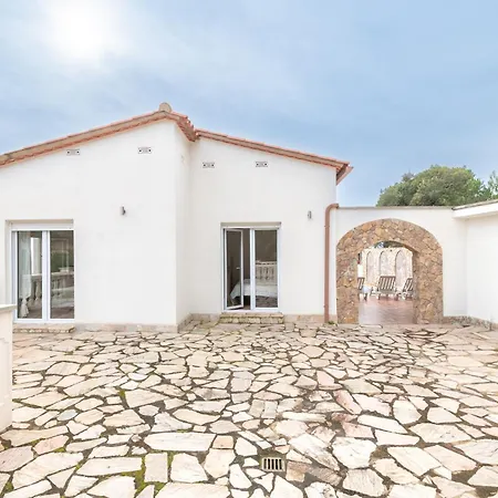 2 Homes, Pool And Beautiful Ocean View! Prázdninový dům *