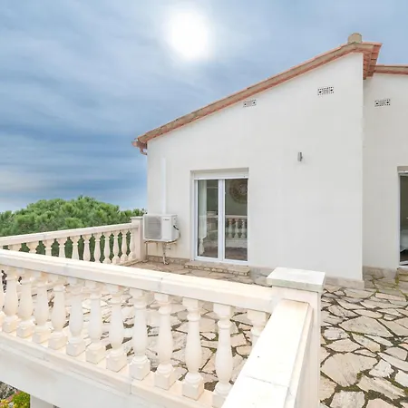 Prázdninový dům 2 Homes, Pool And Beautiful Ocean View! *