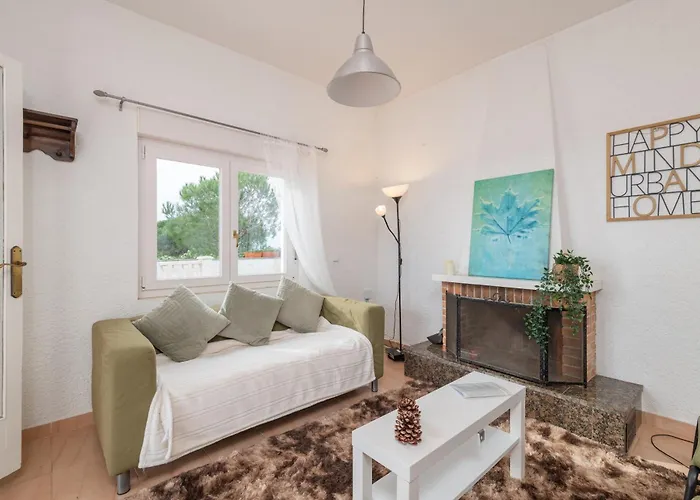 2 Homes, Pool And Beautiful Ocean View! بيت للعطل *