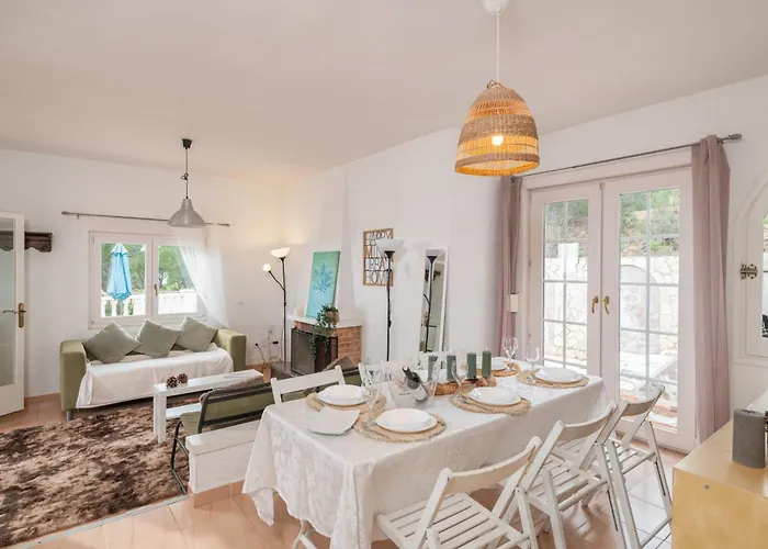 2 Homes, Pool And Beautiful Ocean View! بيت للعطل