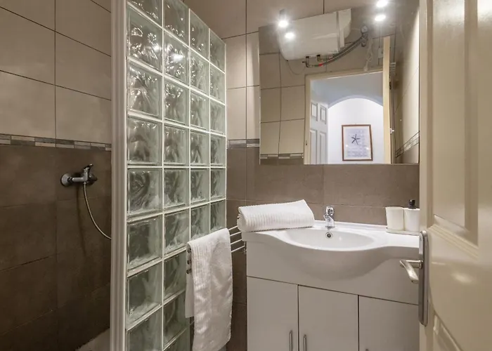 بيت للعطل 2 Homes, Pool And Beautiful Ocean View!