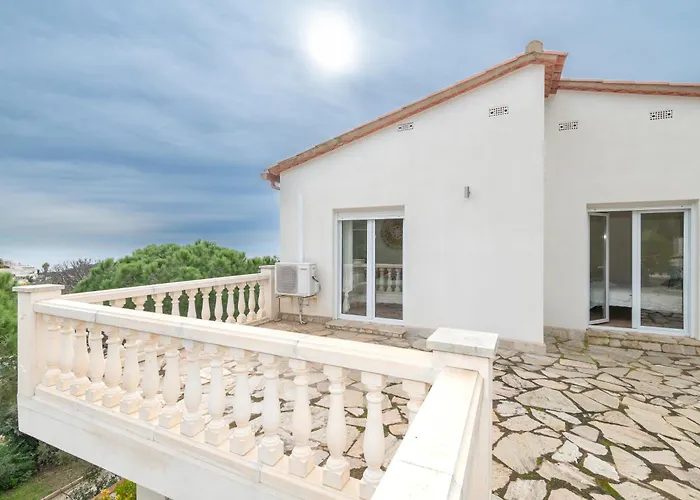 بيت للعطل 2 Homes, Pool And Beautiful Ocean View! *